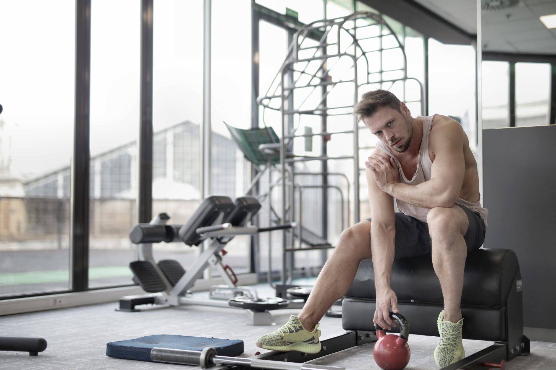 Does Training Sore Muscle Stop Growth? What Science Says