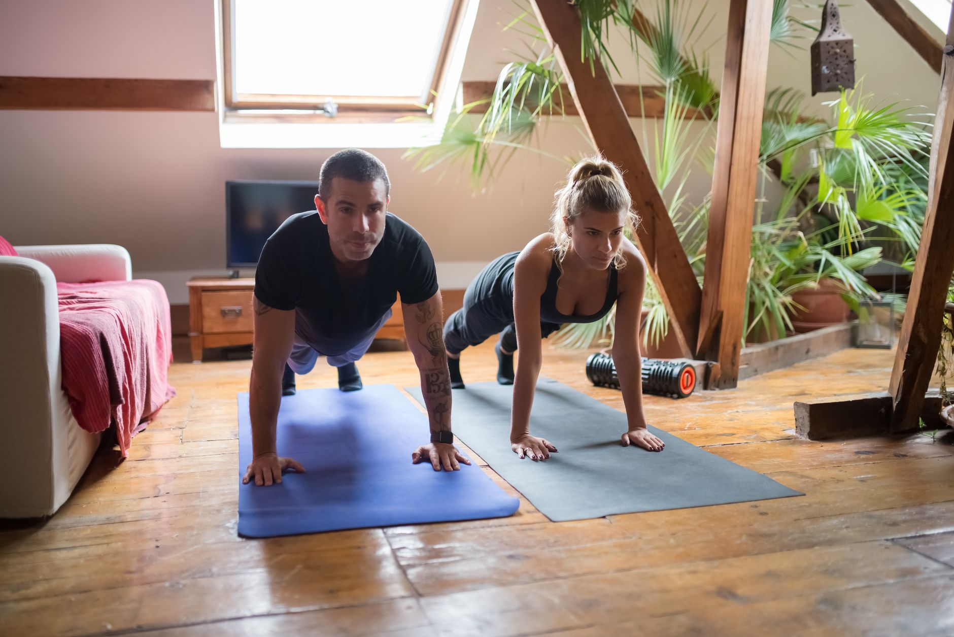 10 Best Fat-Burning 15 Minutes Exercises (No Equipment)
